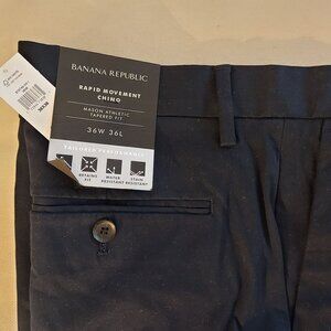 Banana Republic Mason Dark Blue NWT Men’s 36Wx36L Chino